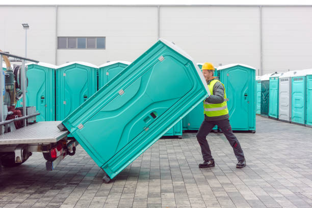 Portable Toilet Options We Offer in Privateer, SC